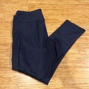 Uniqlo Navy Cropped Leggings